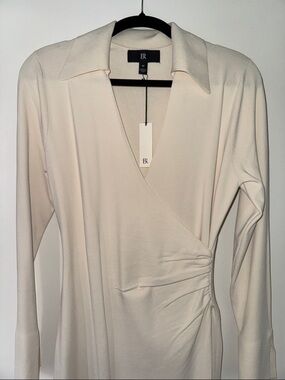 Banana Republic Cream Long Sleeve Wrap-Style Collared Dress
